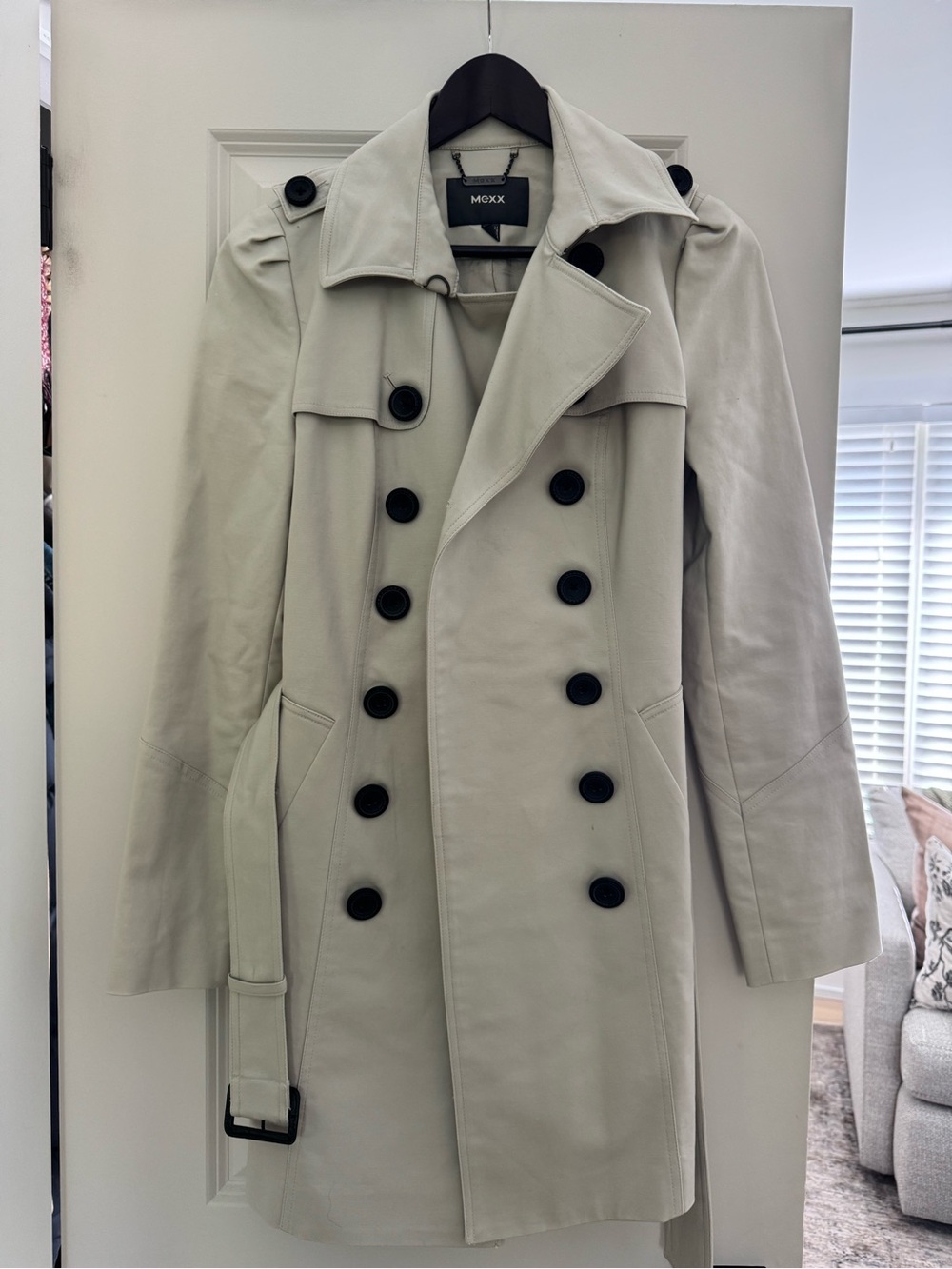 Mexx Cream Double-Breasted Trench with Black Buttons
